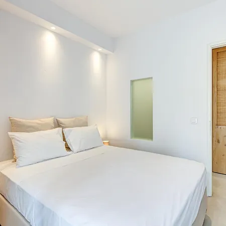 Silver Petra Apartment *